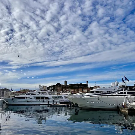 Beautiful Center Terrace Parking 아파트 *