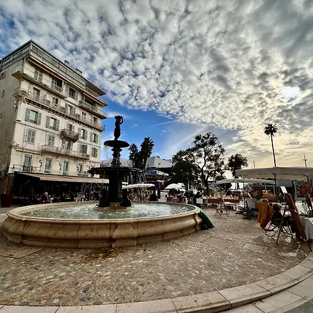 Beautiful Center Terrace Parking Apartment Cannes