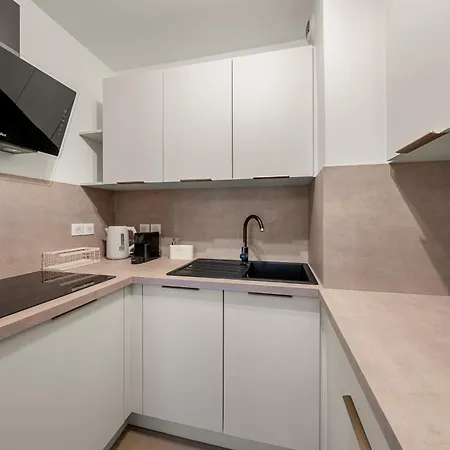 아파트 Beautiful Center Terrace Parking