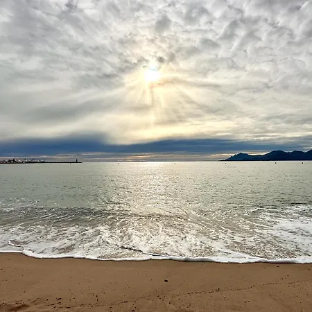 Beautiful Center Terrace Parking 아파트 *