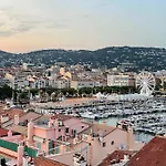 Beautiful Center Terrace Parking شقة كان